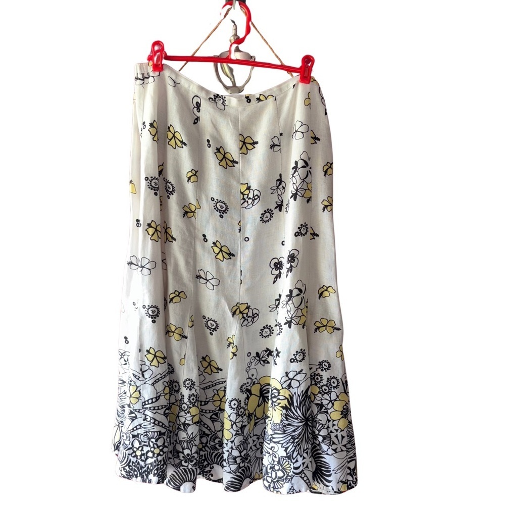 JM Collection Black and White A-Line Midi Skirt